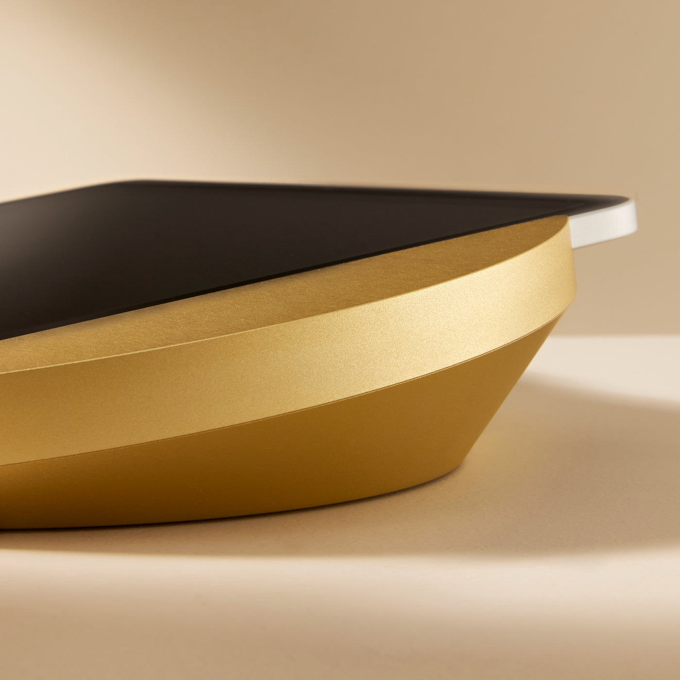 Displine - Sunset Desk Console